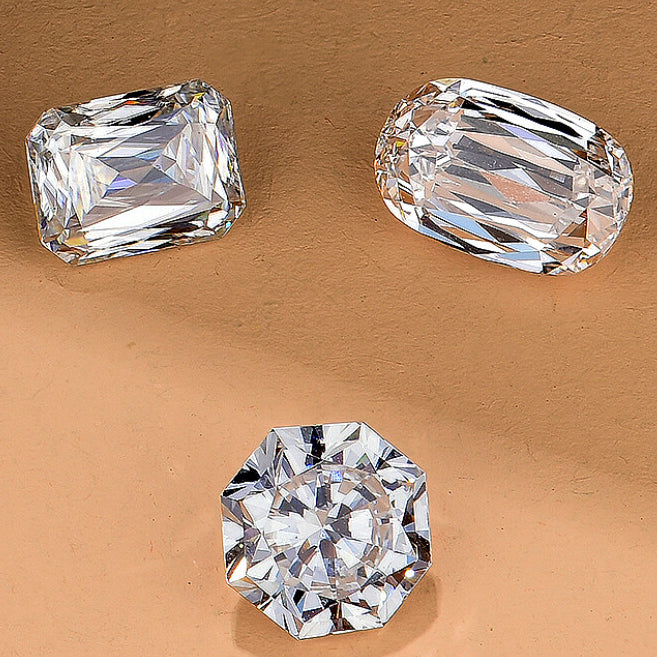 Lab Diamonds vs. Moissanite: Which is Right for Your Custom Jewelry