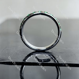 Doveggs round eternity bezel zambia emerald colored gem wedding band-2.5mm band width