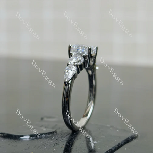 Doveggs side stones engagement ring semi-mount only(Exclusively to DovEggs Stones)