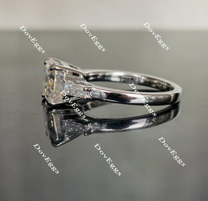 Doveggs side-stone three-stone engagement ring semi-mount only(Exclusively to DovEggs Stones)