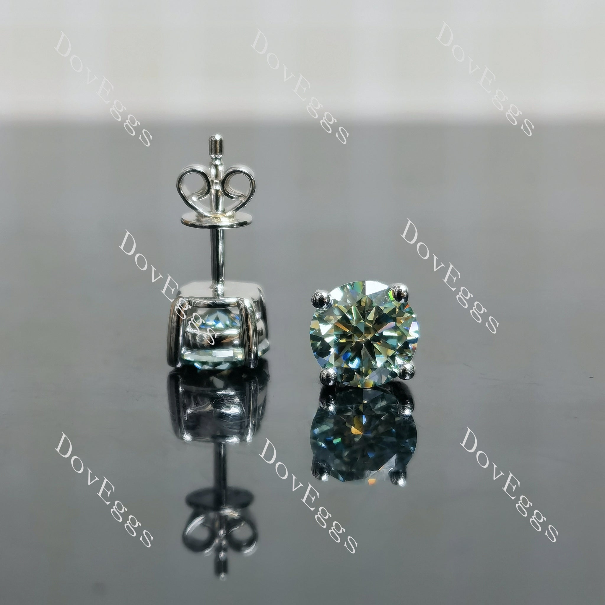 Doveggs 1ct/per round 2cttw Peacock Blue color sterling silver moissanite earrings