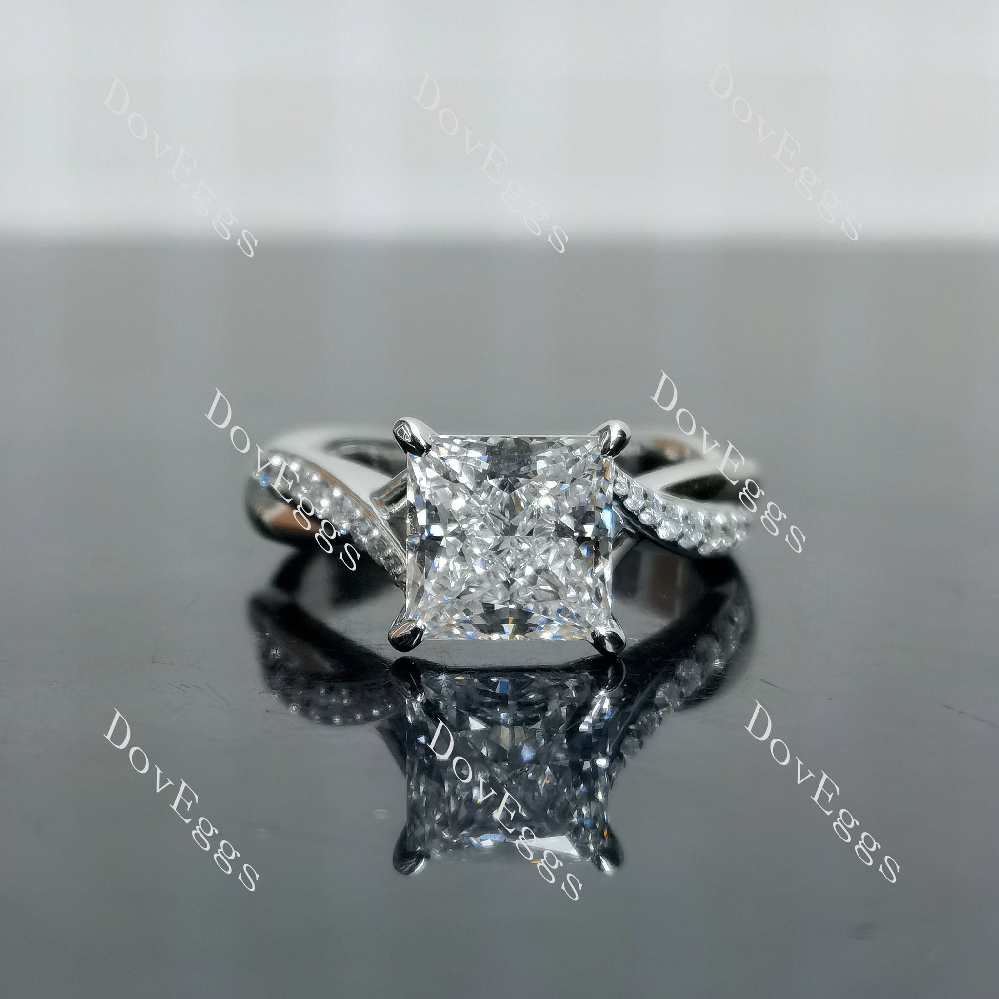 Doveggs Princess Pave Lab Grown Diamond Engagement Ring