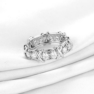 Doveggs 3mm round full eternity moissanite wedding band