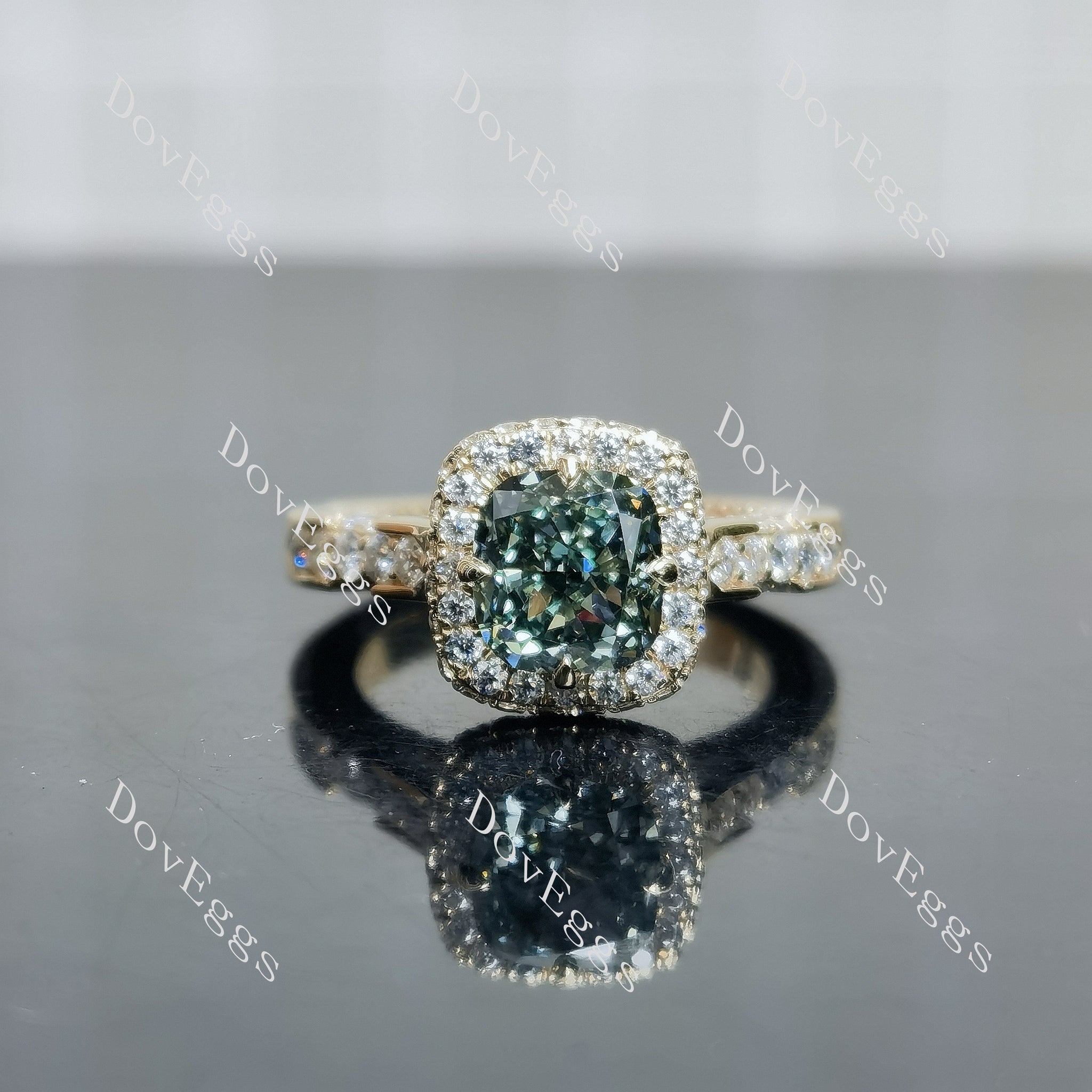 Cushion Halo Green Lab Grown Diamond 