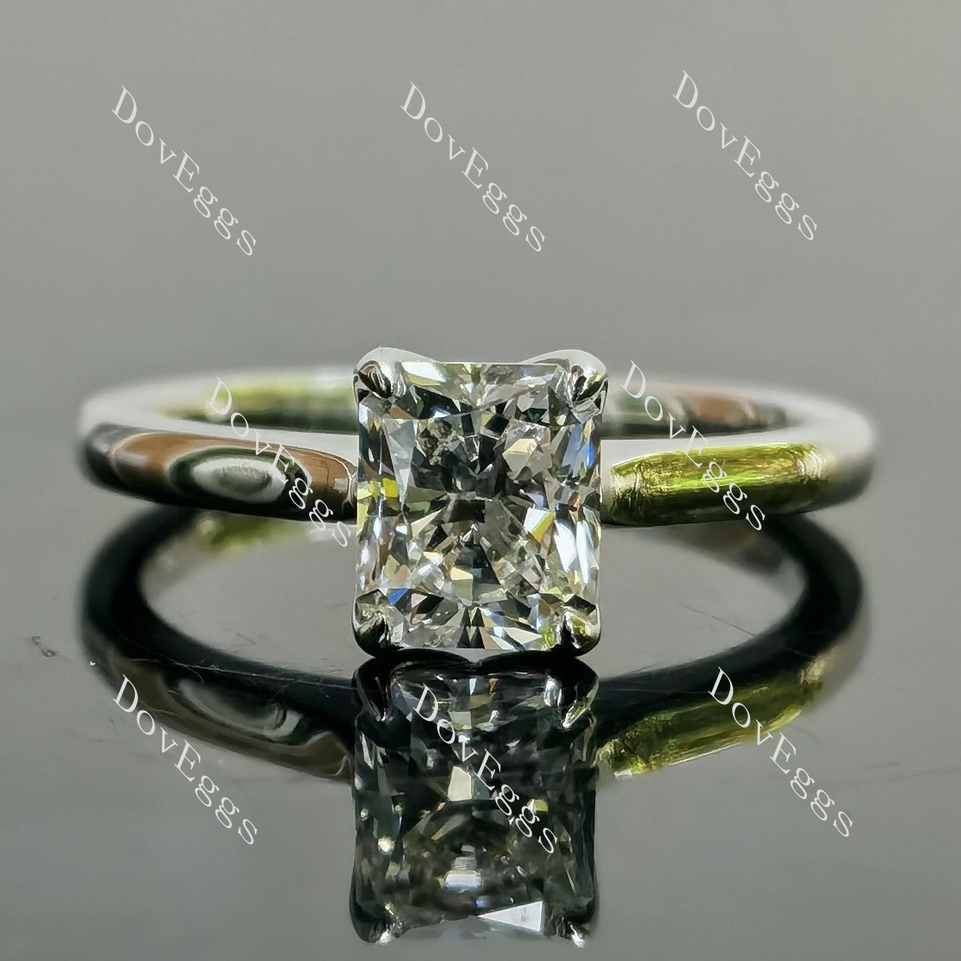 Doveggs Radiant Solitaire Lab Grown Diamond Engagement Ring