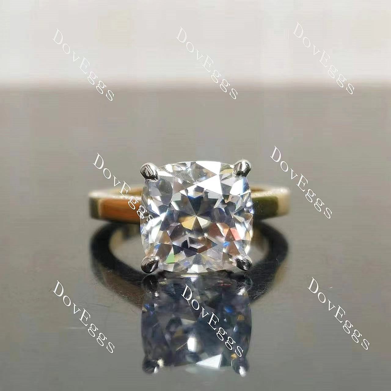 Doveggs Oh My! cushion solitaire moissanite engagement ring