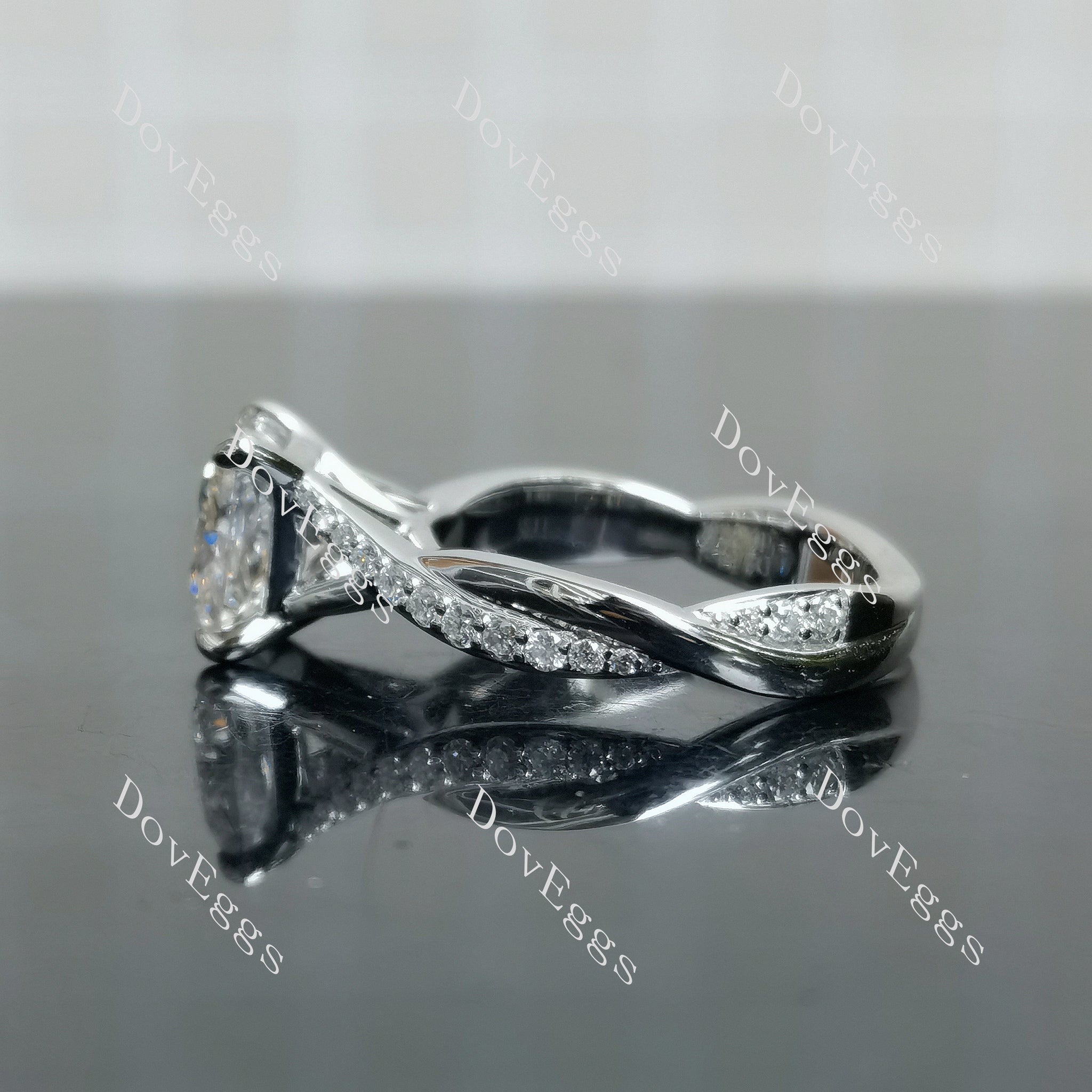 Doveggs Princess Pave Lab Grown Diamond Engagement Ring