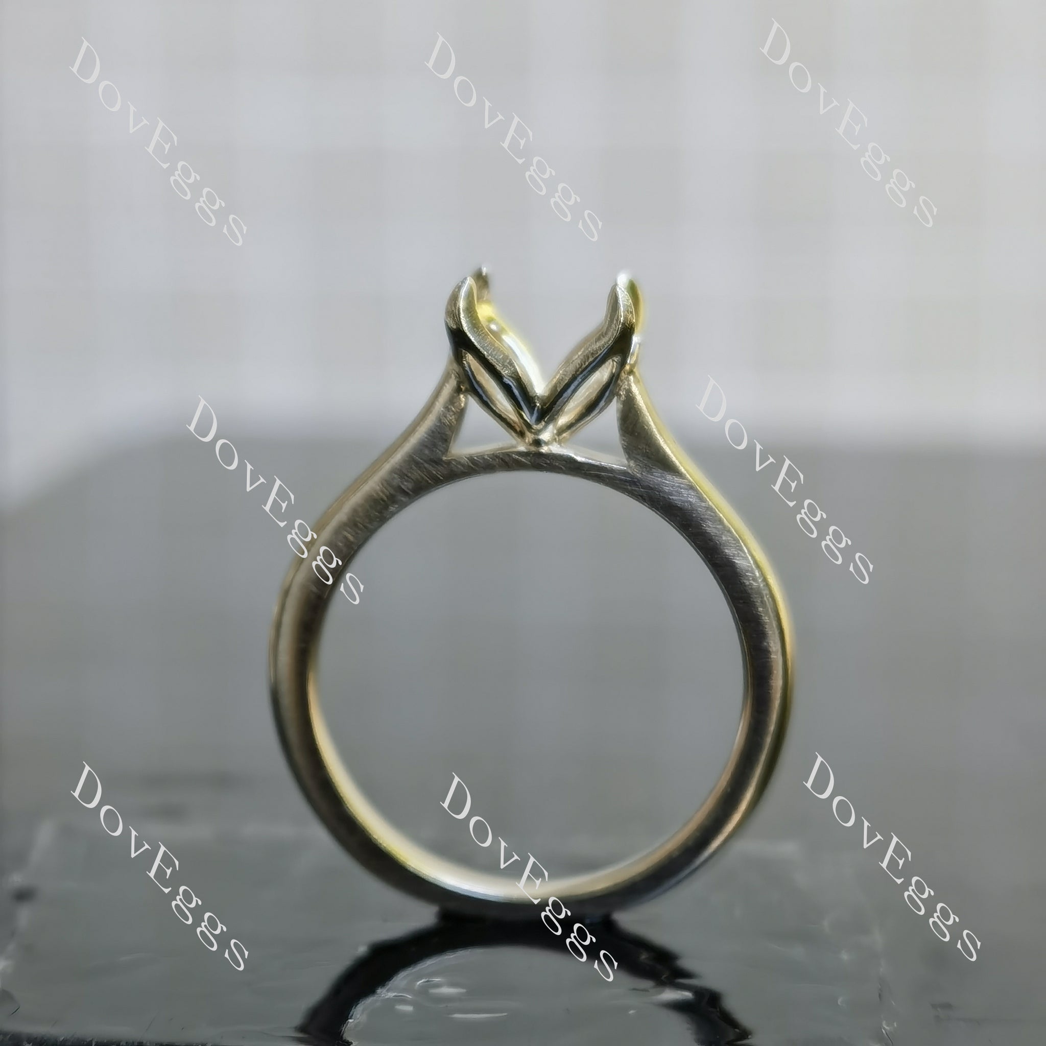 Doveggs solitaire engagement ring semi-mount only(Exclusively to DovEggs Stones)