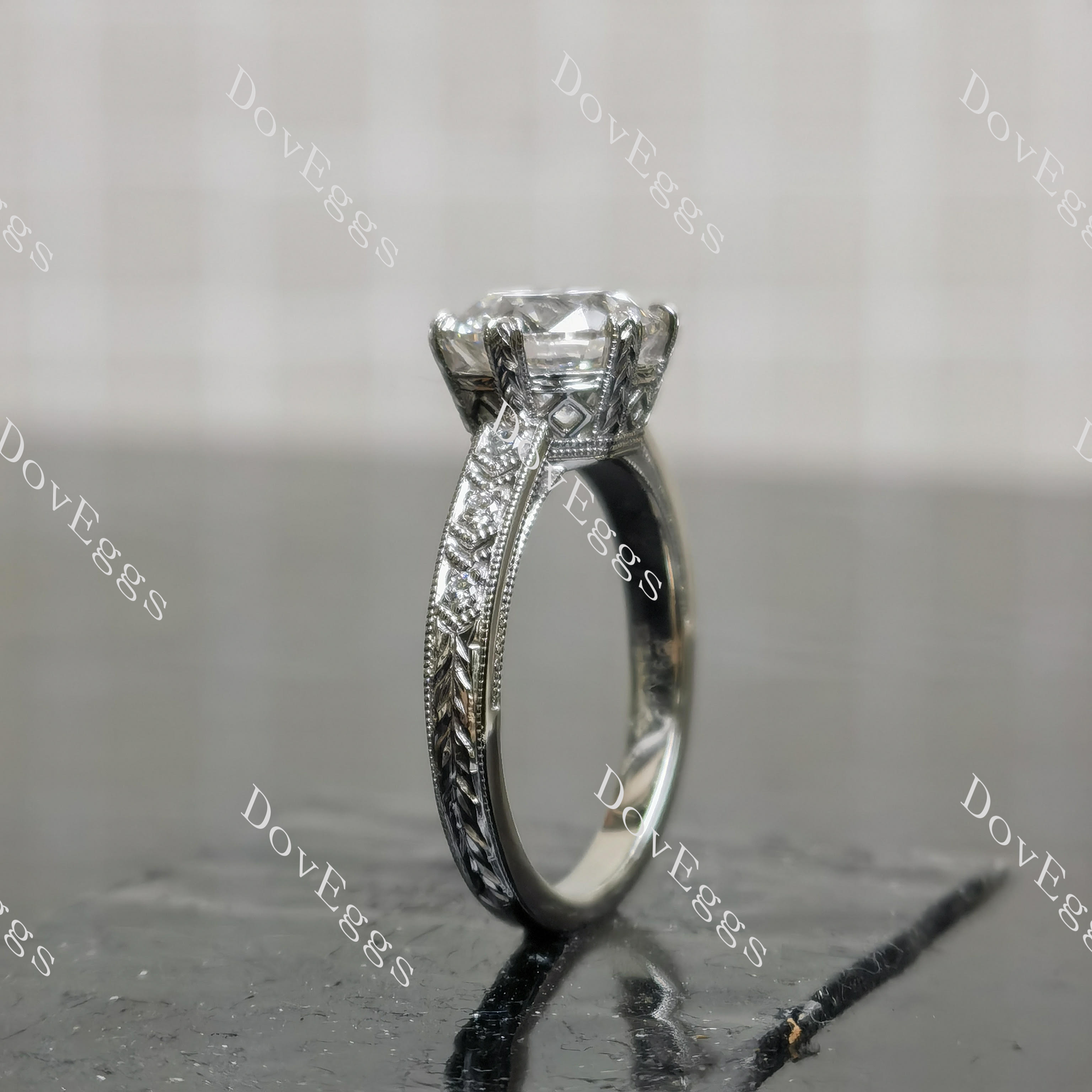 Doveggs Round Vintage Carved Lab Grown Diamond Engagement Ring