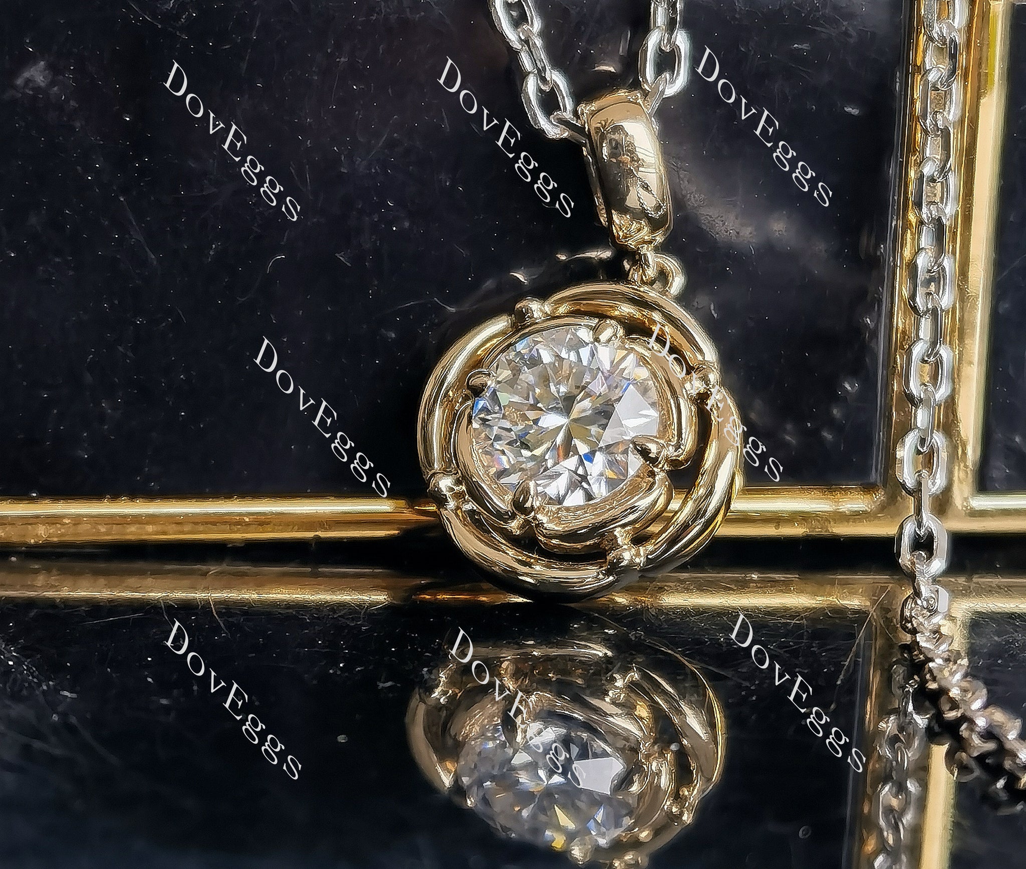 Doveggs round bezel floral moissanite pendant necklace (pendant only)