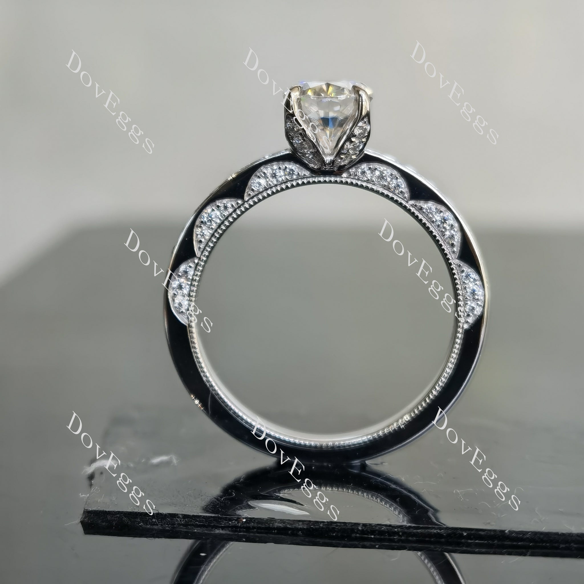 Doveggs oval vintage moissanite engagement ring