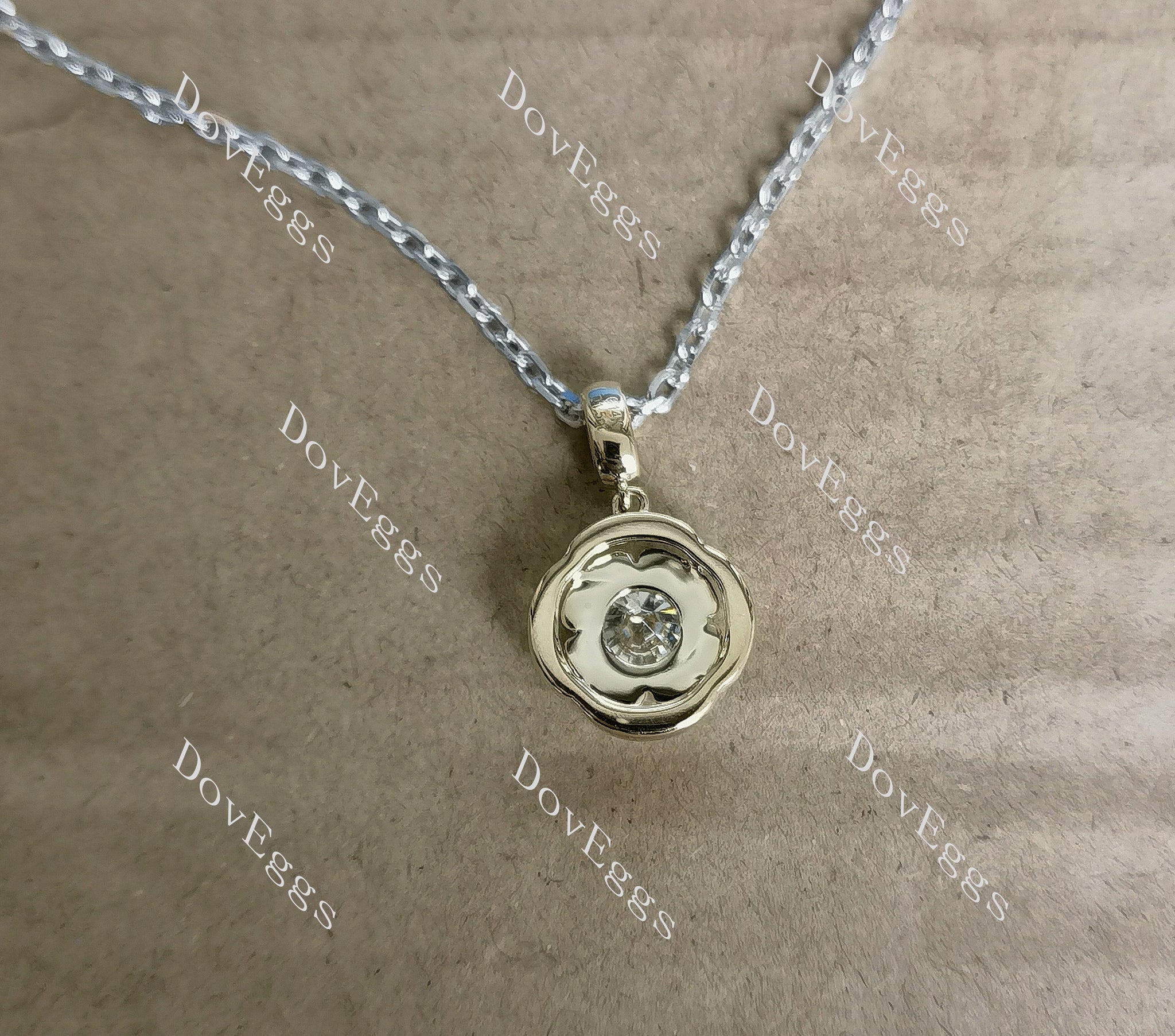 Doveggs round bezel floral moissanite pendant necklace (pendant only)